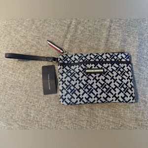 NWT Tommy Hilfiger Wristlet Blue Signature Jacquard Logo Blue